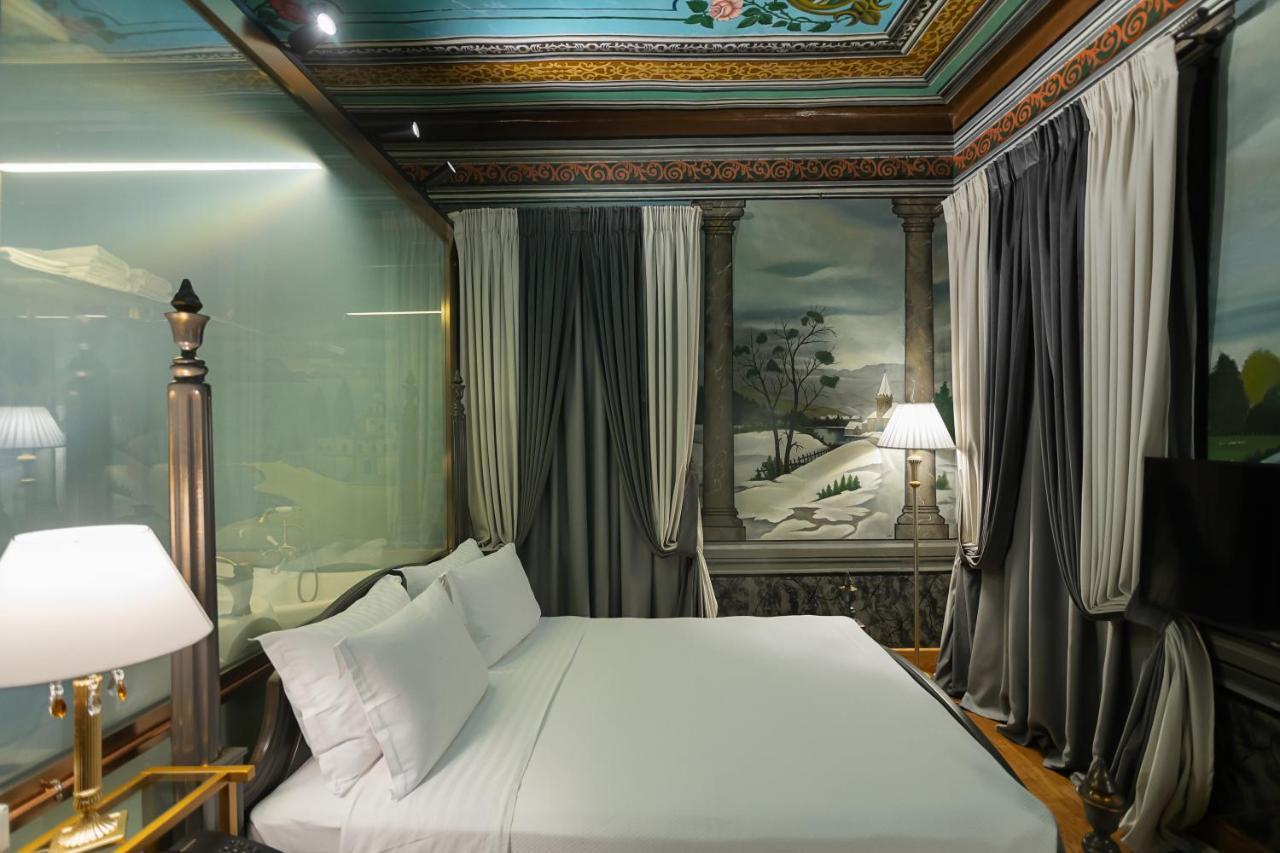 Tresor Art Boutique Hotel Korce Exterior photo